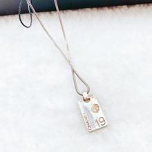 Load image into Gallery viewer, Chanel Vintage No.5 Necklace