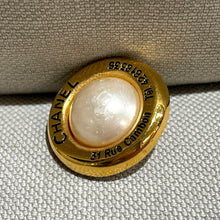 Load image into Gallery viewer, Chanel Rue Combon Vintage Earrings