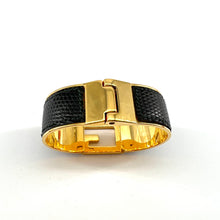 Load image into Gallery viewer, Gucci single G plaque logo bracelet
