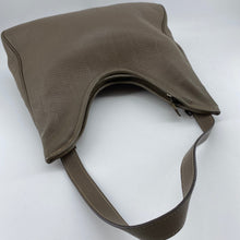 Load image into Gallery viewer, Hermes Etupe color shoulder bag