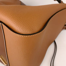 Load image into Gallery viewer, Loewe Hammock shoulder bag