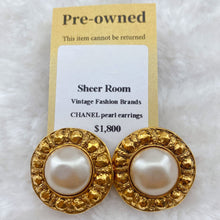 Load image into Gallery viewer, Chanel pearl earrings