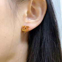 Load image into Gallery viewer, Chanel vintage gold ear clips