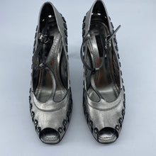 Load image into Gallery viewer, Louis Vuitton heels