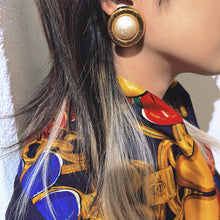 Load image into Gallery viewer, Chanel Rue Combon Vintage Earrings