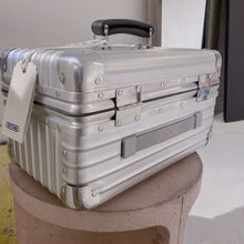 Load image into Gallery viewer, Rimowa Make-up Box