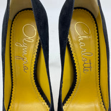 Load image into Gallery viewer, Vero Cuoio High Heels Size 36