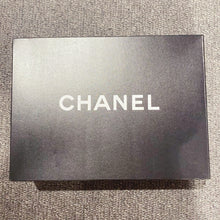 Load image into Gallery viewer, Chanel 2.55 Flap Bag in Green Tweed