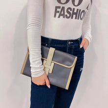 Load image into Gallery viewer, Hermes Jige Clutch