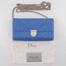 Load image into Gallery viewer, Christian Dior Diorama wallet on chain