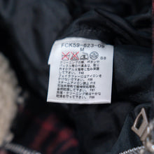 Load image into Gallery viewer, Burberry Quilted Print Jacket