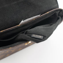 Load image into Gallery viewer, LOUIS VUITTON Locky BB