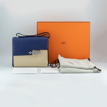 Load image into Gallery viewer, Hermes verrou 21 leather bag