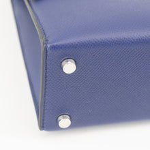 Load image into Gallery viewer, Hermes verrou 21 leather bag