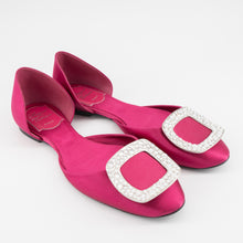 Load image into Gallery viewer, Roger Vivier Pink Ballerine Chips Crystal Flats POP