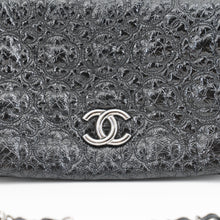 Load image into Gallery viewer, Chanel patent leather shoulder bag