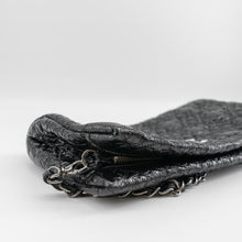 Load image into Gallery viewer, Chanel patent leather shoulder bag