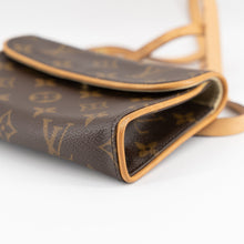 Load image into Gallery viewer, Louis Vuitton monogram waist bag