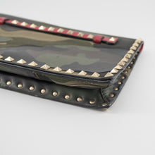 Load image into Gallery viewer, Valentino Bag Rockstud Camouflage Clutch