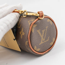 Load image into Gallery viewer, Louis Vuitton Papillon Attached Pouch