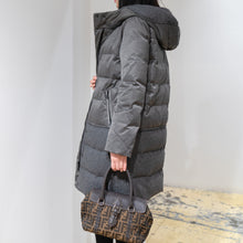 Load image into Gallery viewer, MaxMara Quil Ted Coat