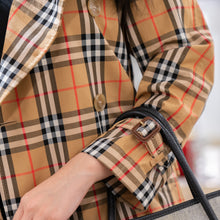 Load image into Gallery viewer, Burberry Double Breasted trench coat