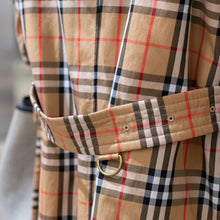 Load image into Gallery viewer, Burberry Double Breasted trench coat
