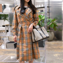 Load image into Gallery viewer, Burberry Double Breasted trench coat