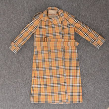 Load image into Gallery viewer, Burberry Double Breasted trench coat