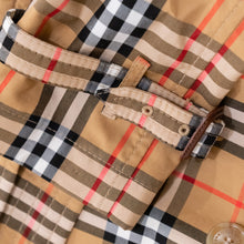 Load image into Gallery viewer, Burberry Double Breasted trench coat