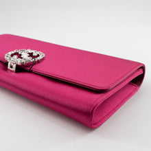 Load image into Gallery viewer, Gucci Broadway Satin Evening Clutch