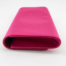 Load image into Gallery viewer, Gucci Broadway Satin Evening Clutch