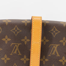 Load image into Gallery viewer, Louis Vuitton Saumur 30