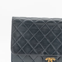 Load image into Gallery viewer, Chanel Quilted Lambskin Vintage shoulder bag TWS pop