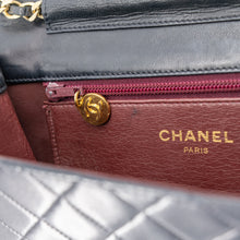 Load image into Gallery viewer, Chanel Quilted Lambskin Vintage shoulder bag TWS pop
