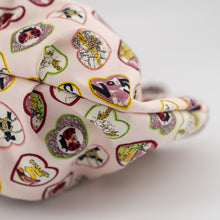 Load image into Gallery viewer, Chanel Valentine Heart Motif Chain Hand Bag