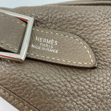 Load image into Gallery viewer, Hermes Etupe color shoulder bag
