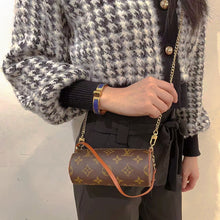 Load image into Gallery viewer, Louis Vuitton Papillon Attached Pouch