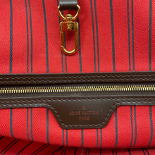 Load image into Gallery viewer, Louis Vuitton Damier Neverfull MM