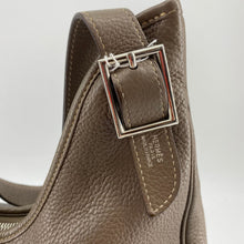 Load image into Gallery viewer, Hermes Etupe color shoulder bag