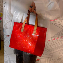 Load image into Gallery viewer, Louis Vuitton 2002 Vernis Reade PM handbag