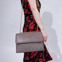 Load image into Gallery viewer, Tory Burch Fleming Convertible Shoulder Bag
