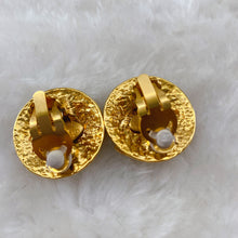 Load image into Gallery viewer, Chanel gold double C logo Earrings