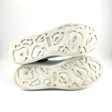 Load image into Gallery viewer, Alexander McQueen Larry sneaker