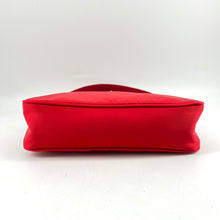 Load image into Gallery viewer, Prada Re-Edition 2005 Re-Nylon mini bag