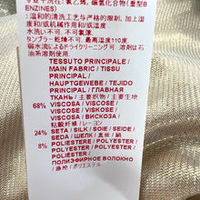 Load image into Gallery viewer, Marni Flower V-neck top