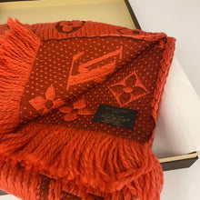 Load image into Gallery viewer, Louis Vuitton Red Yarn Scarf