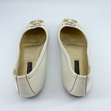 Load image into Gallery viewer, Louis Vuitton Flat Leather Shoes