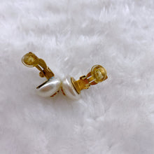 Load image into Gallery viewer, Chanel Pearl Earrings
