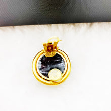 Load image into Gallery viewer, Chanel single earring